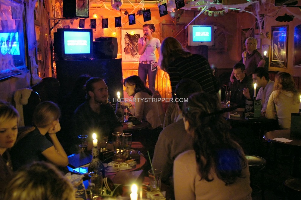 Celebrate a 30th Birthday Party in Chicago Illinois